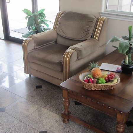 Camelot Inn & Suites Highway 290/Northwest Freeway Jersey Village Екстер'єр фото