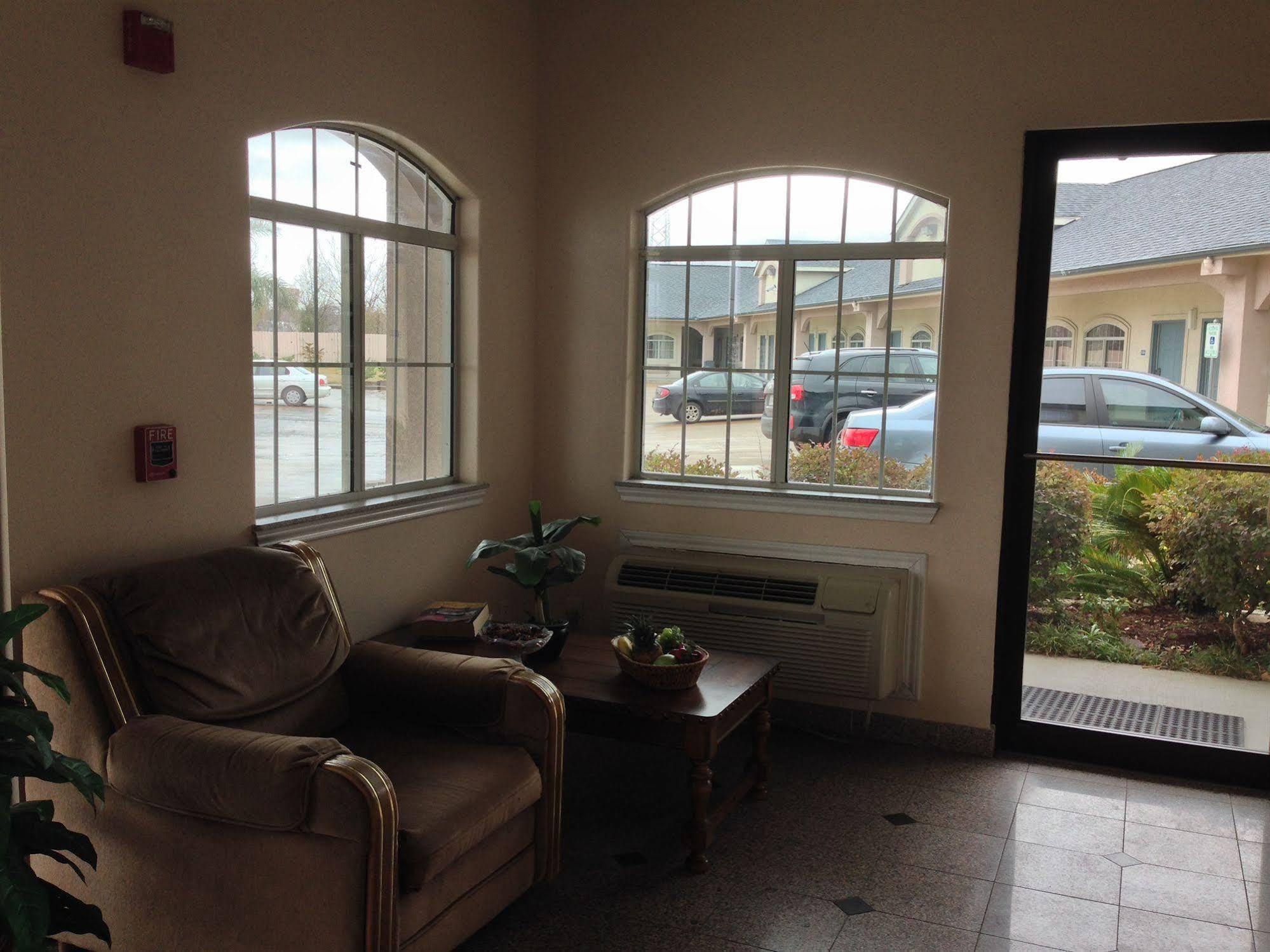 Camelot Inn & Suites Highway 290/Northwest Freeway Jersey Village Екстер'єр фото